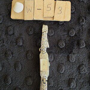 Item #W53  Lady Sheffield 7 in band with chain and 17 jewels